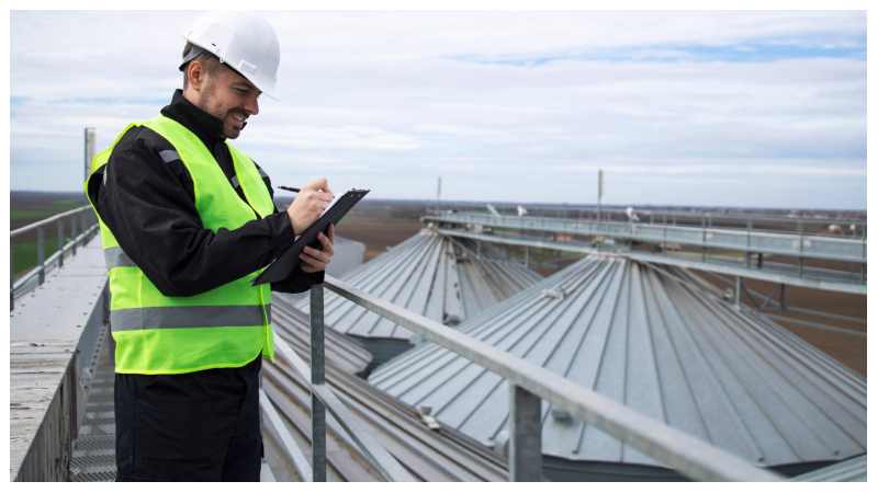 Owners in Moline Should Expect During a Roof Inspection