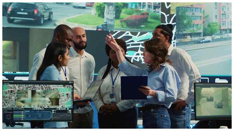 Navigating Bay Area's Digital Compliance Squeeze